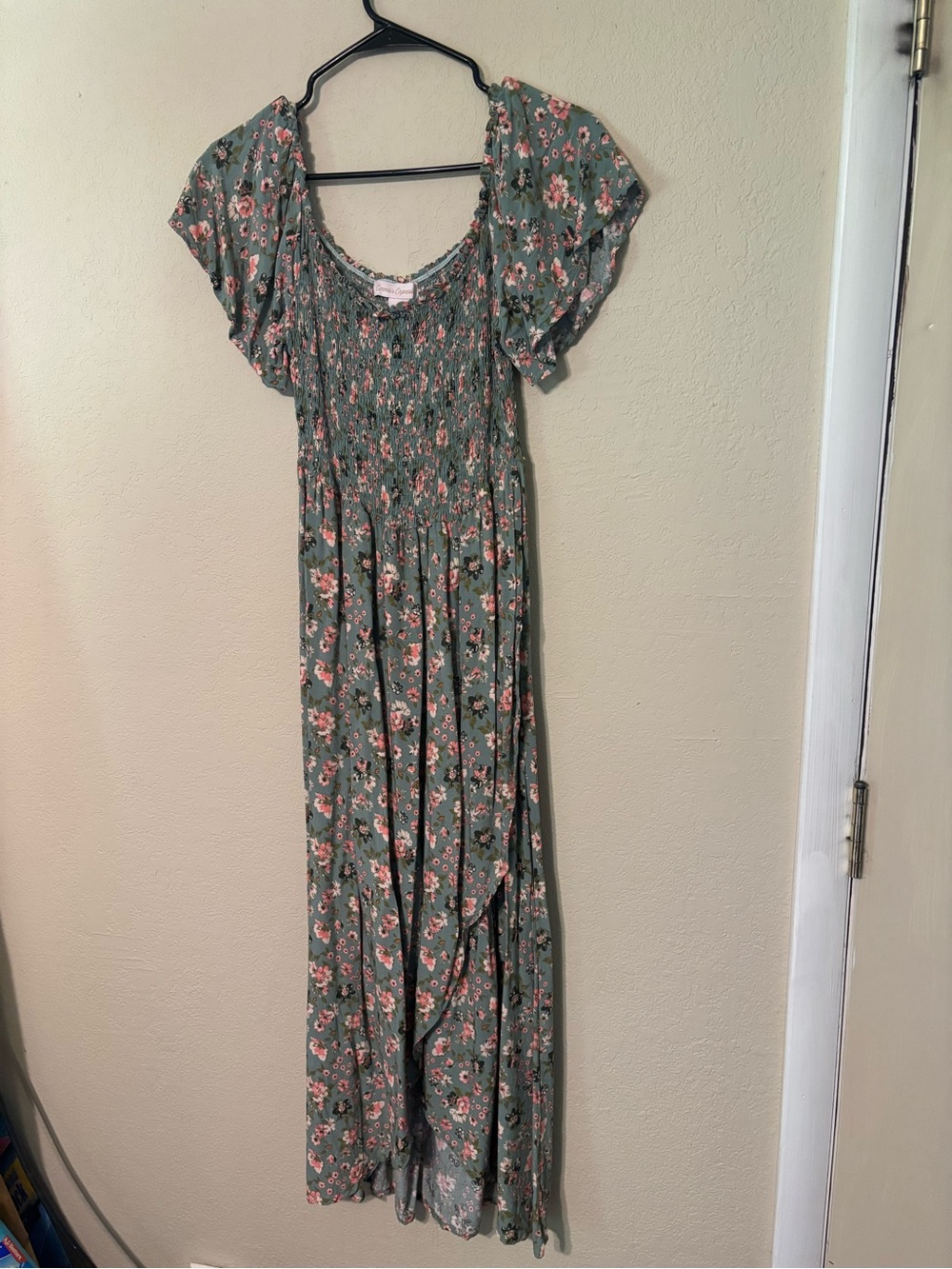 Floral Flowy Sleeve Maxi Dress in Sage Green